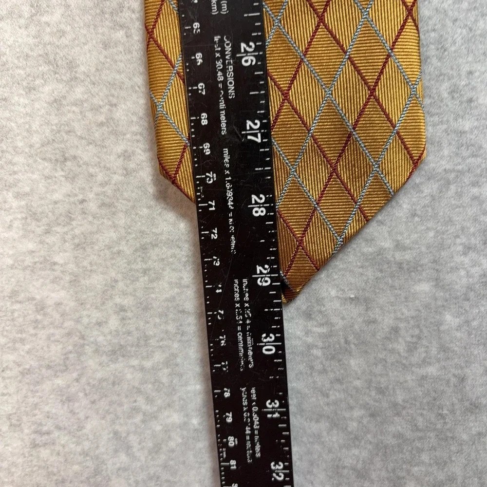 Brooks Brothers Makers Tie Mens 59x4 Gold Geometric Silk Woven Necktie USA